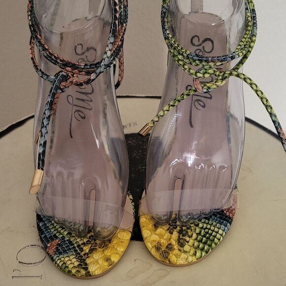 - So Me Rainbow Snakeskin Print - Picture 3 of 11